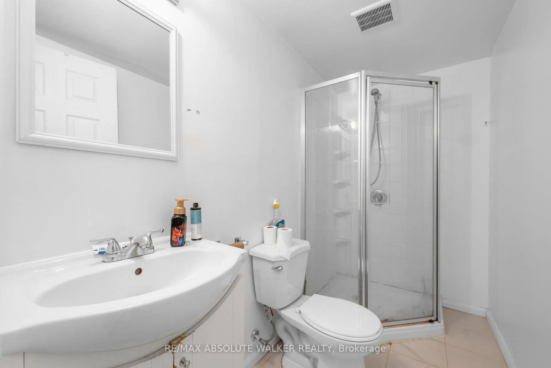 Photo 18 of 1033 Arrowhead Place, Ottawa, Convent Glen — HOMEH