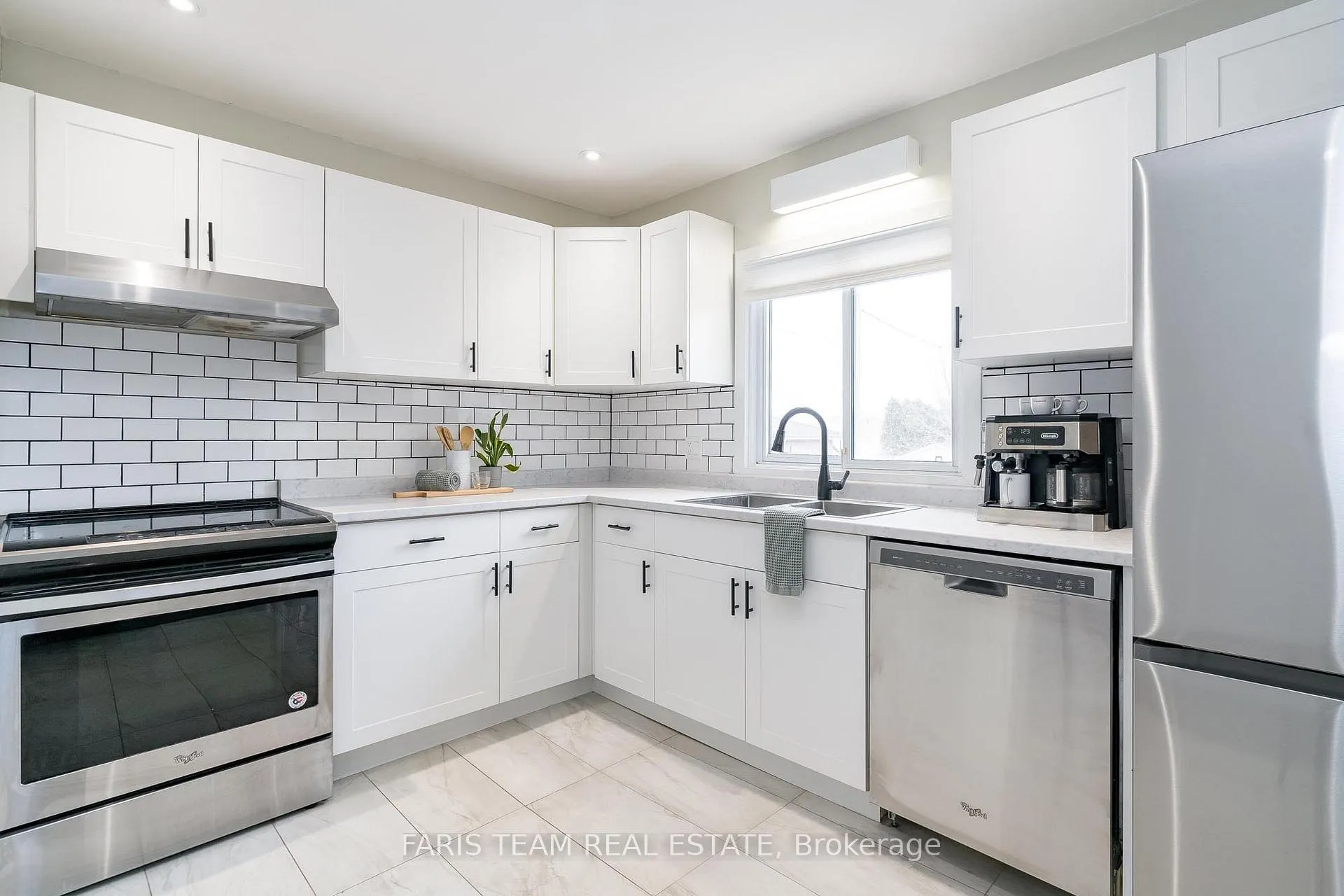 Photo 6 of 91 Bond Street, Orillia — HOMEH