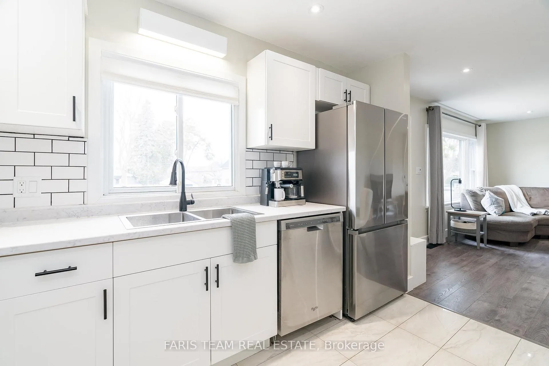 Photo 7 of 91 Bond Street, Orillia — HOMEH