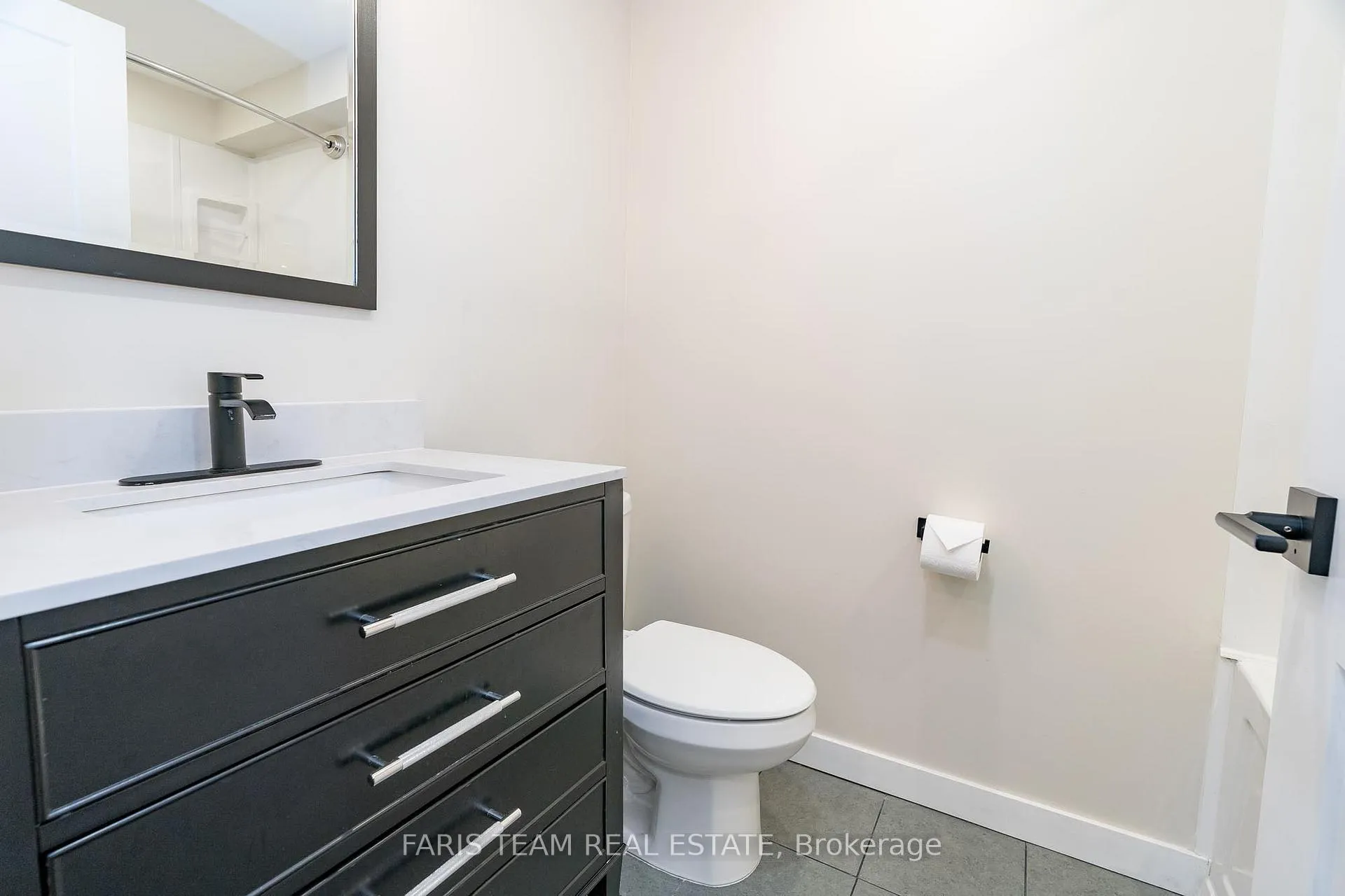 Photo 26 of 91 Bond Street, Orillia — HOMEH