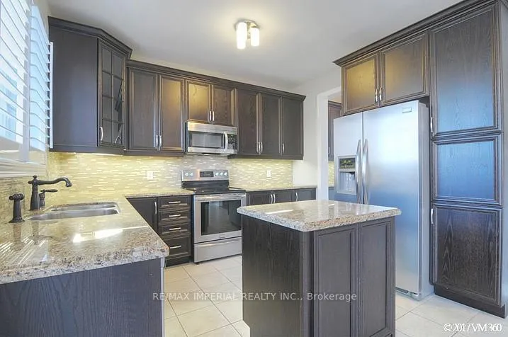 Photo 8 of 16 Martinau Drive, Markham, Greensborough — HOMEH