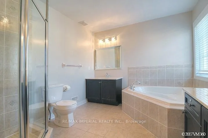 Photo 12 of 16 Martinau Drive, Markham, Greensborough — HOMEH