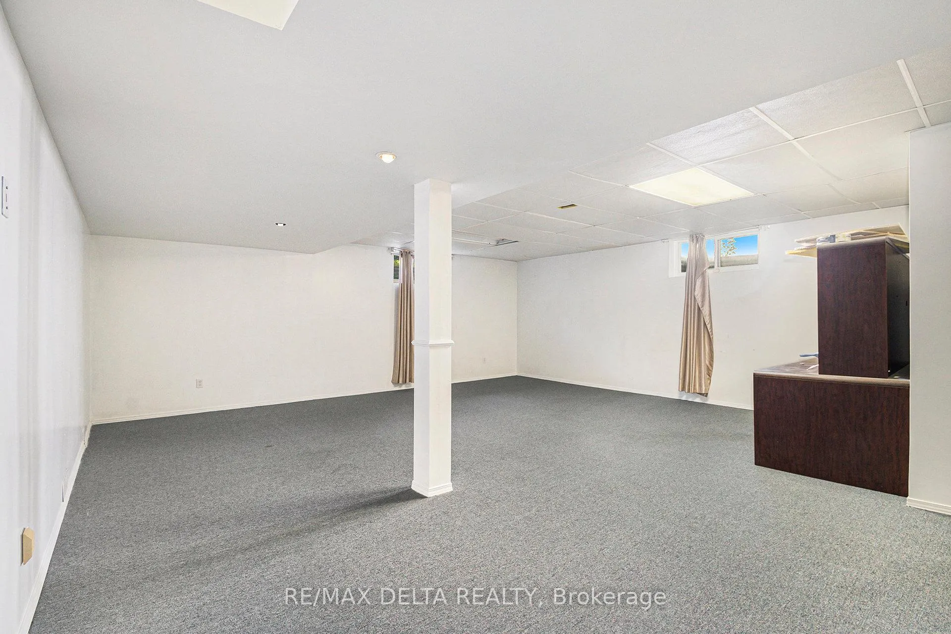 Photo 15 of 762 Adencliffe Drive, Ottawa, Fallingbrook/Ridgemount — HOMEH