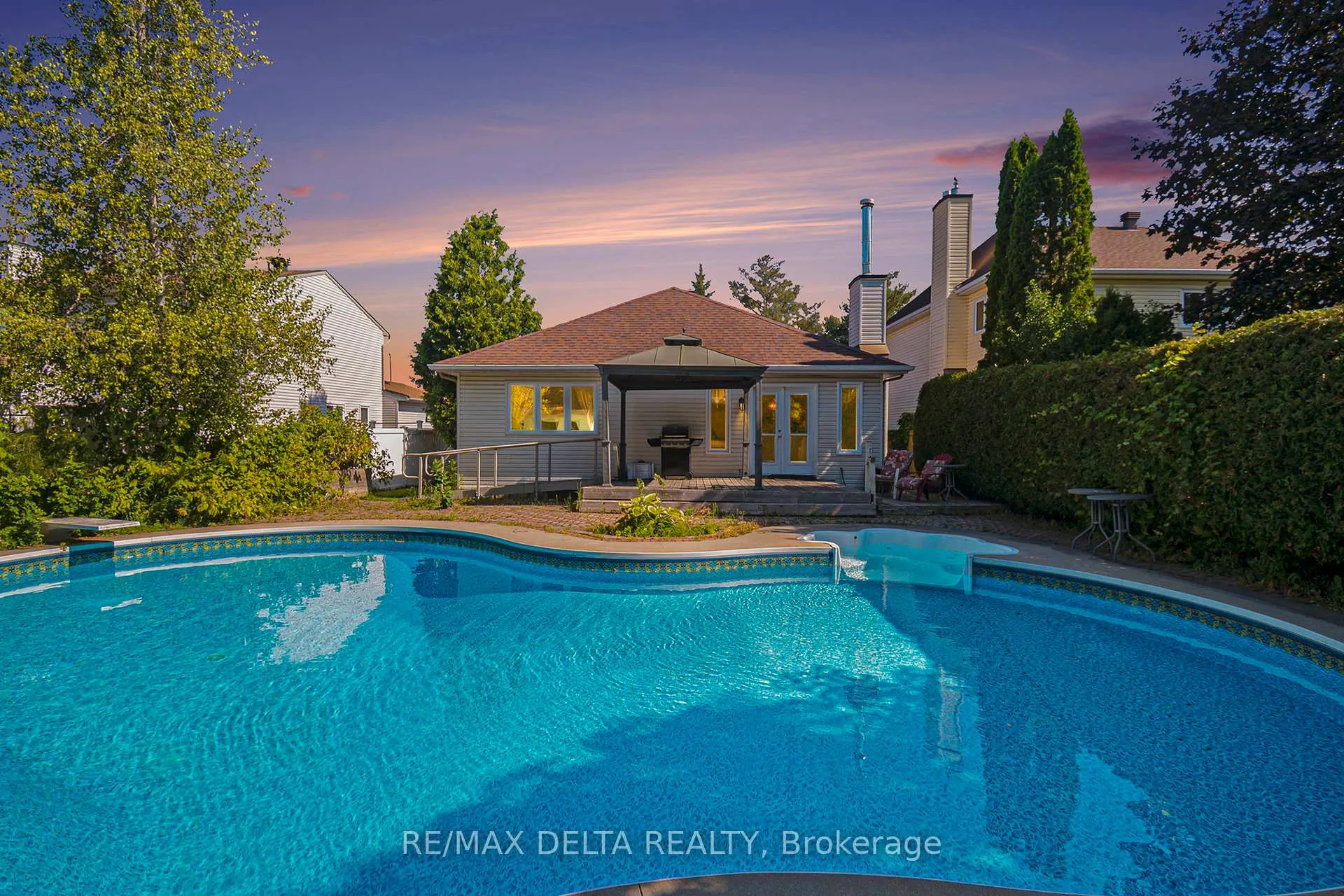 Photo 21 of 762 Adencliffe Drive, Ottawa, Fallingbrook/Ridgemount — HOMEH