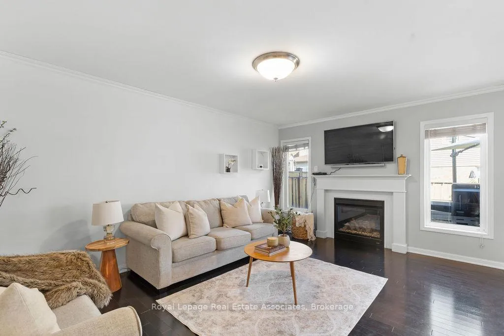 Photo 6 of 272 Woodley Crescent, Milton, Willmott — HOMEH