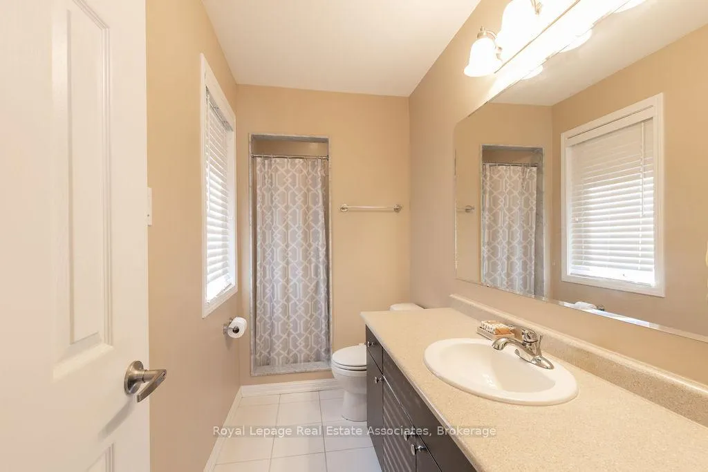 Photo 16 of 272 Woodley Crescent, Milton, Willmott — HOMEH