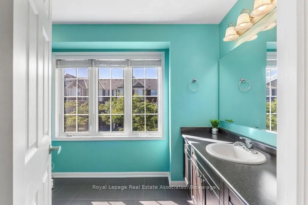 Photo 20 of 272 Woodley Crescent, Milton, Willmott — HOMEH