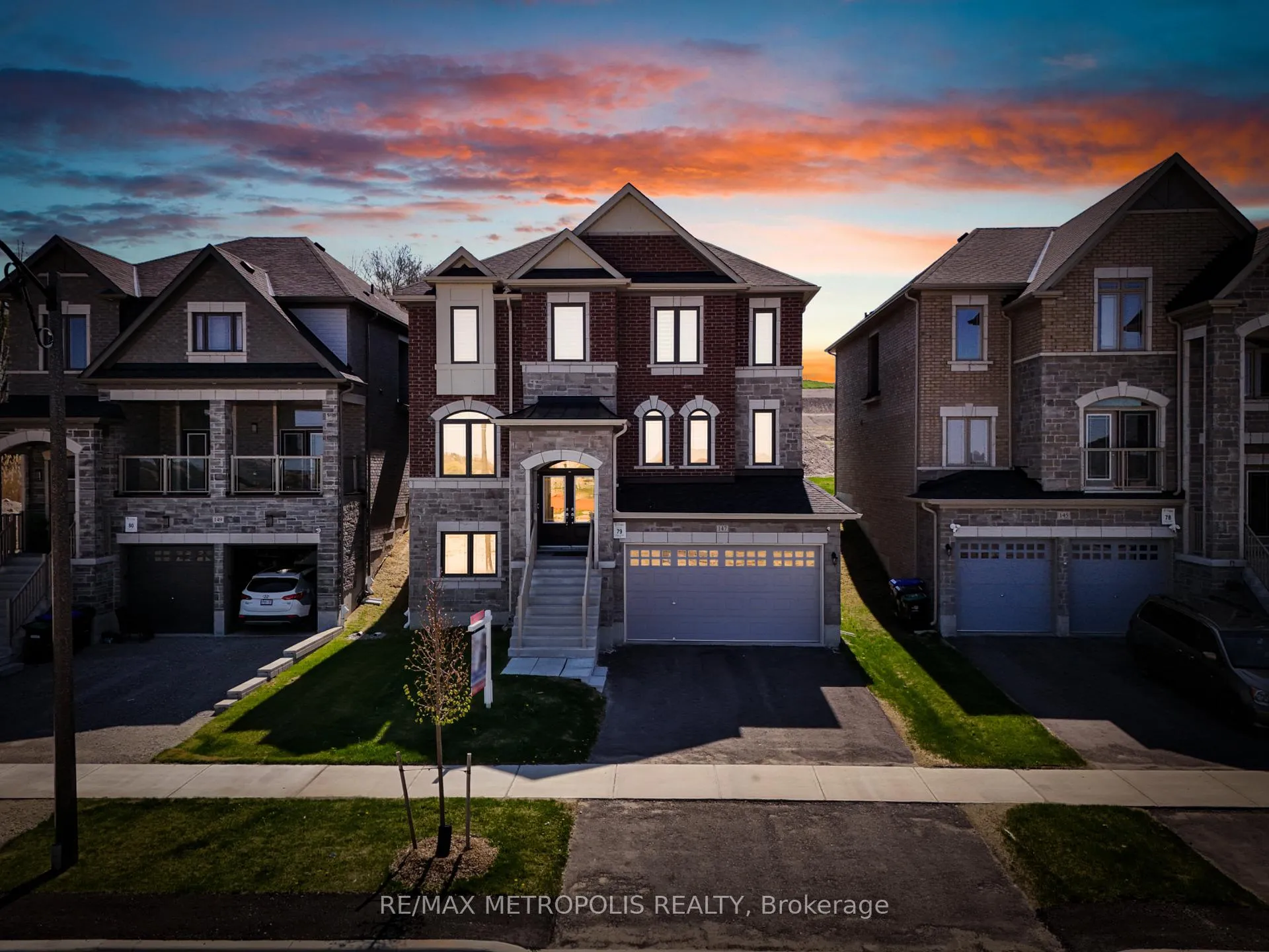 Photo 1 of 147 Kennedy Boulevard, New Tecumseth, Rural New Tecumseth — HOMEH