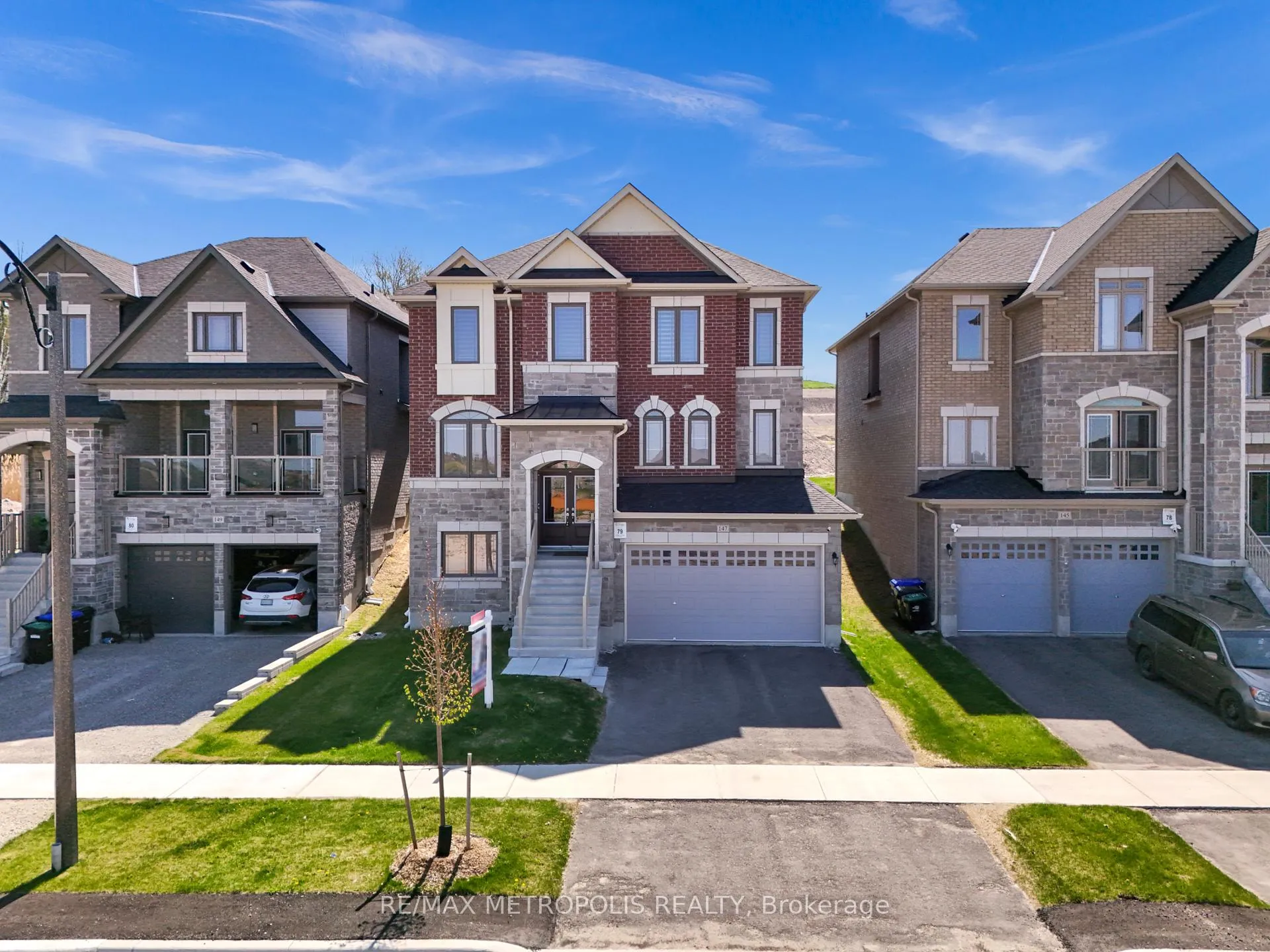 Photo 2 of 147 Kennedy Boulevard, New Tecumseth, Rural New Tecumseth — HOMEH