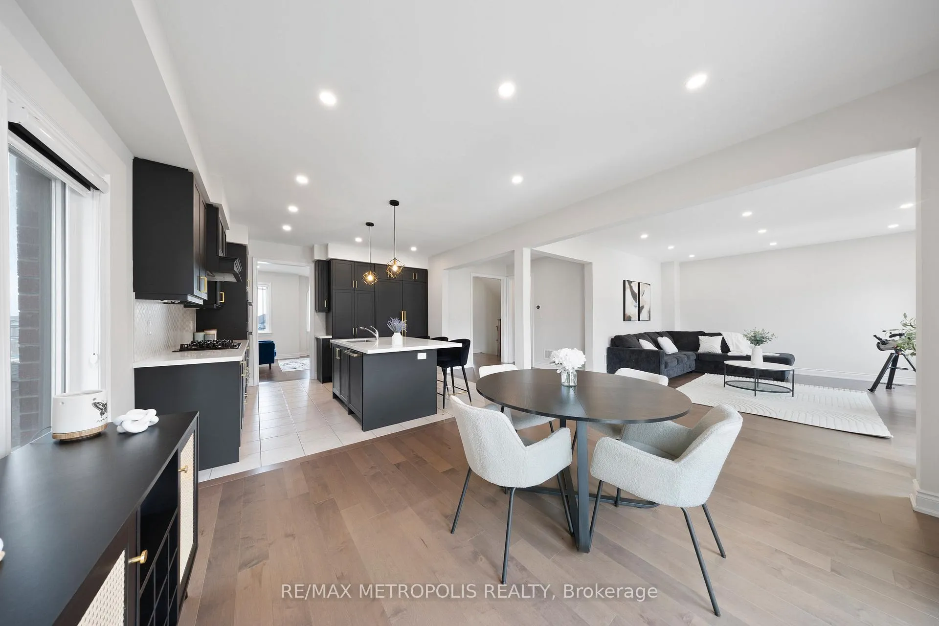 Photo 15 of 147 Kennedy Boulevard, New Tecumseth, Rural New Tecumseth — HOMEH