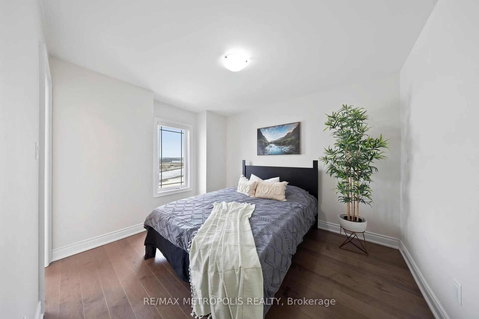 Photo 25 of 147 Kennedy Boulevard, New Tecumseth, Rural New Tecumseth — HOMEH