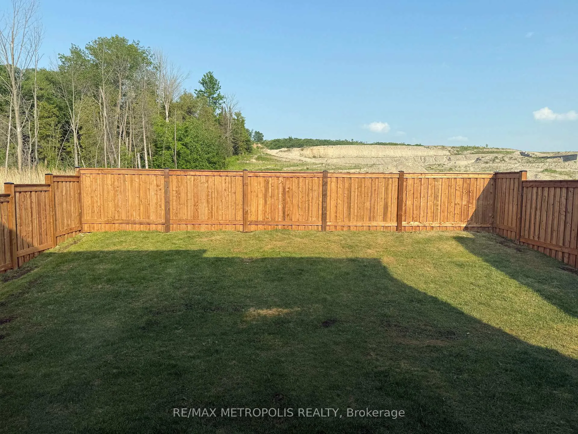 Photo 35 of 147 Kennedy Boulevard, New Tecumseth, Rural New Tecumseth — HOMEH