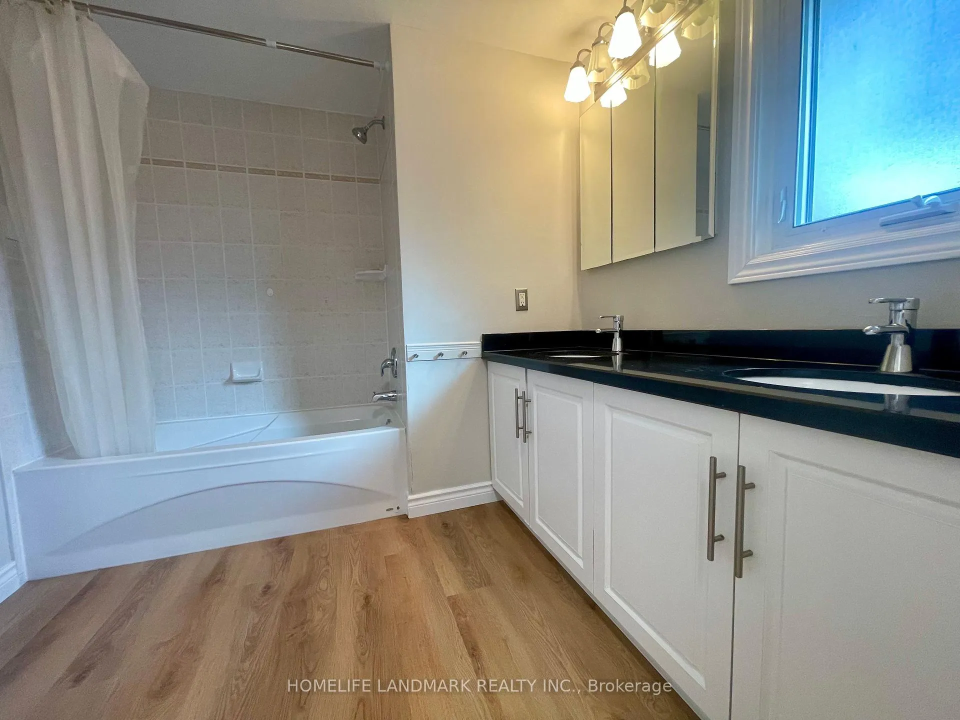Photo 18 of 2149 Constance Drive, Oakville, Ford — HOMEH
