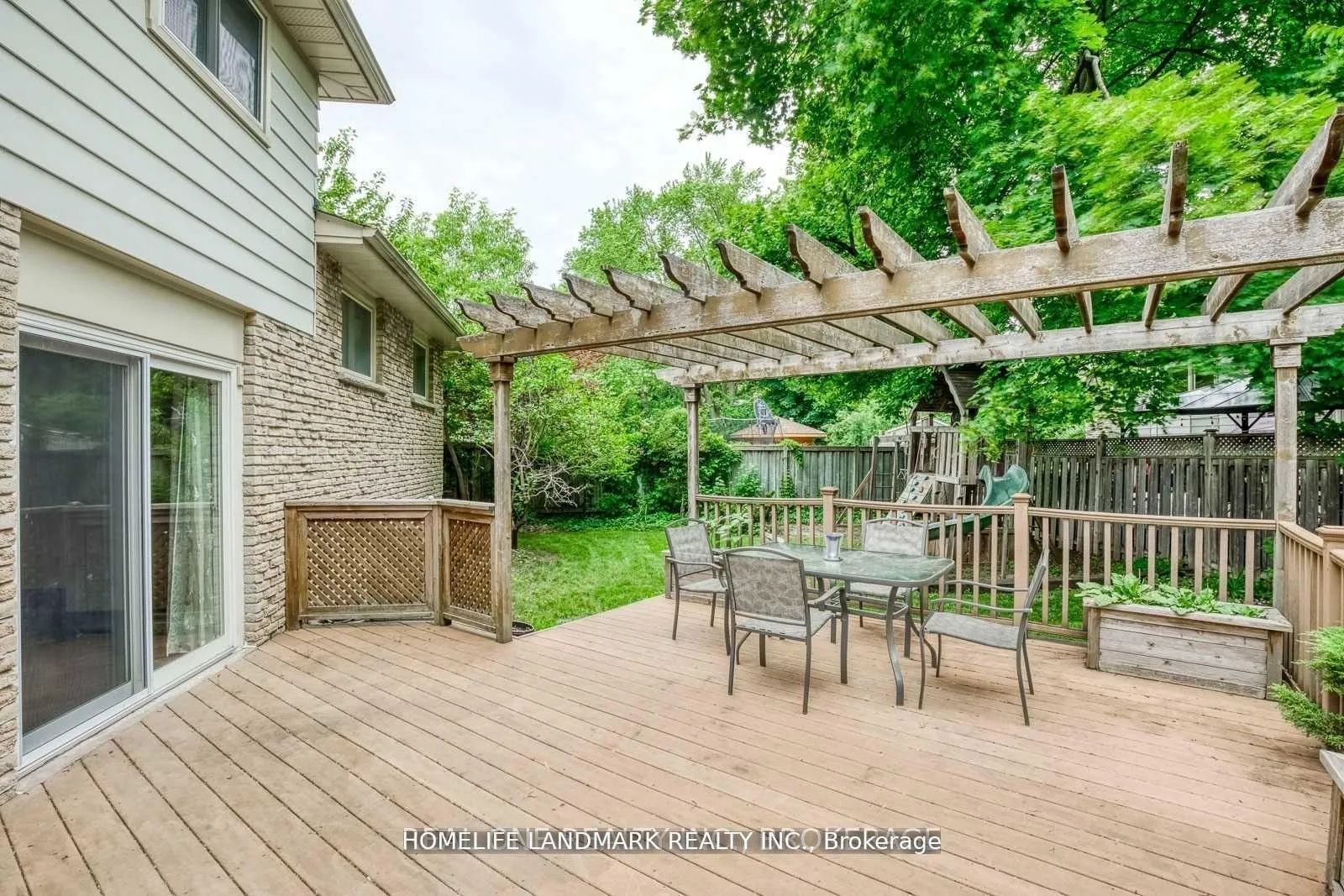 Photo 25 of 2149 Constance Drive, Oakville, Ford — HOMEH