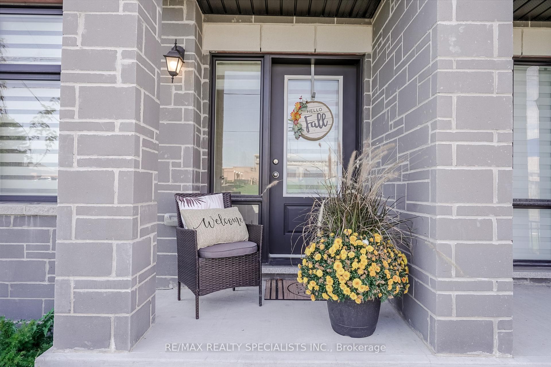 Photo 5 of 1397 Coral Springs Path, Oshawa, Taunton — HOMEH