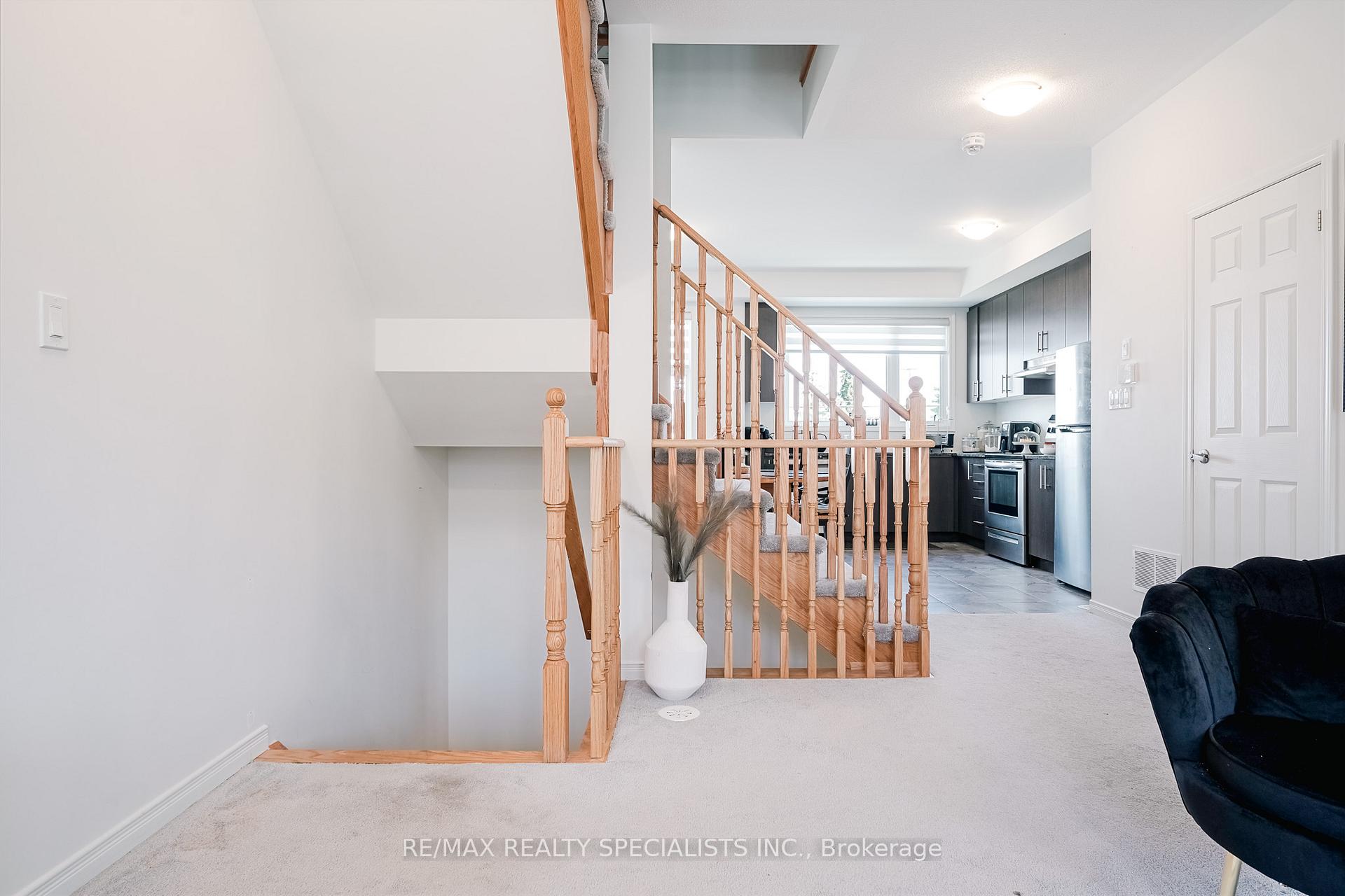 Photo 14 of 1397 Coral Springs Path, Oshawa, Taunton — HOMEH