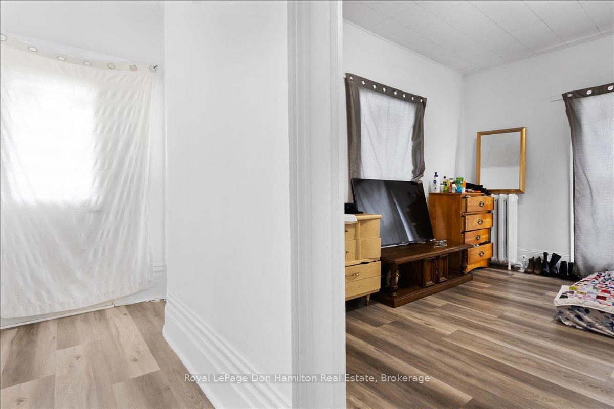 Photo 15 of 379 Argyle Avenue N, North Perth, Listowel — HOMEH