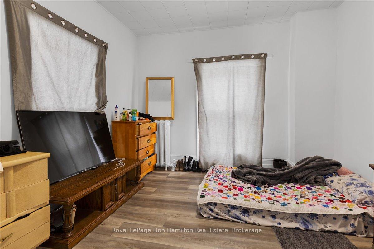 Photo 17 of 379 Argyle Avenue N, North Perth, Listowel — HOMEH