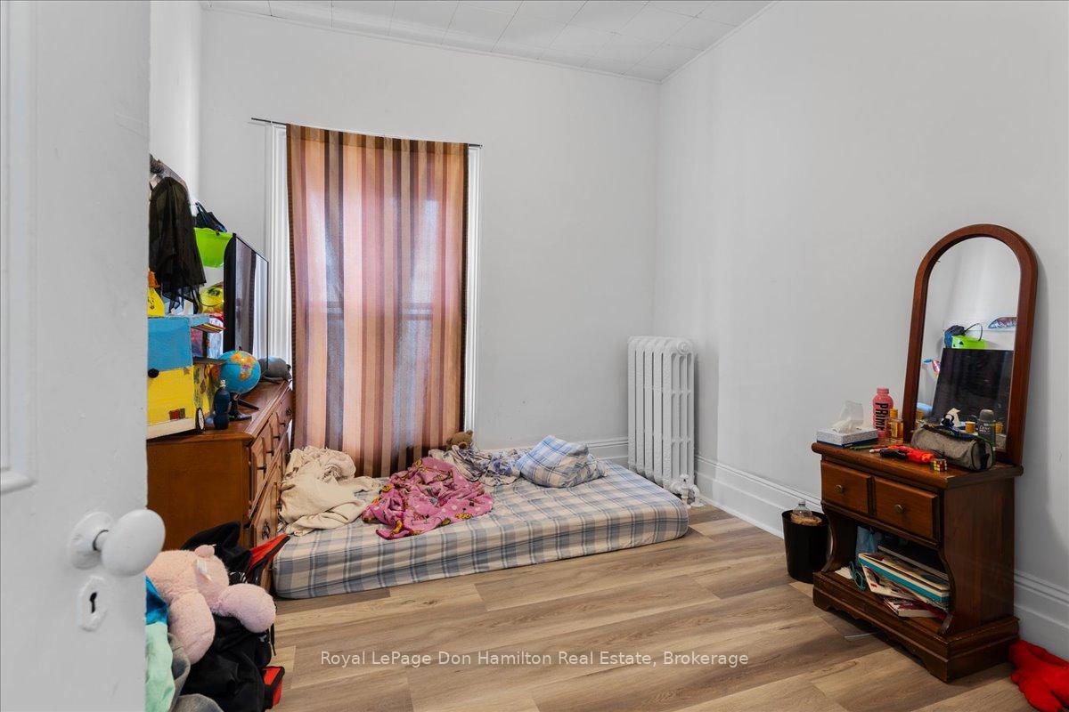 Photo 18 of 379 Argyle Avenue N, North Perth, Listowel — HOMEH