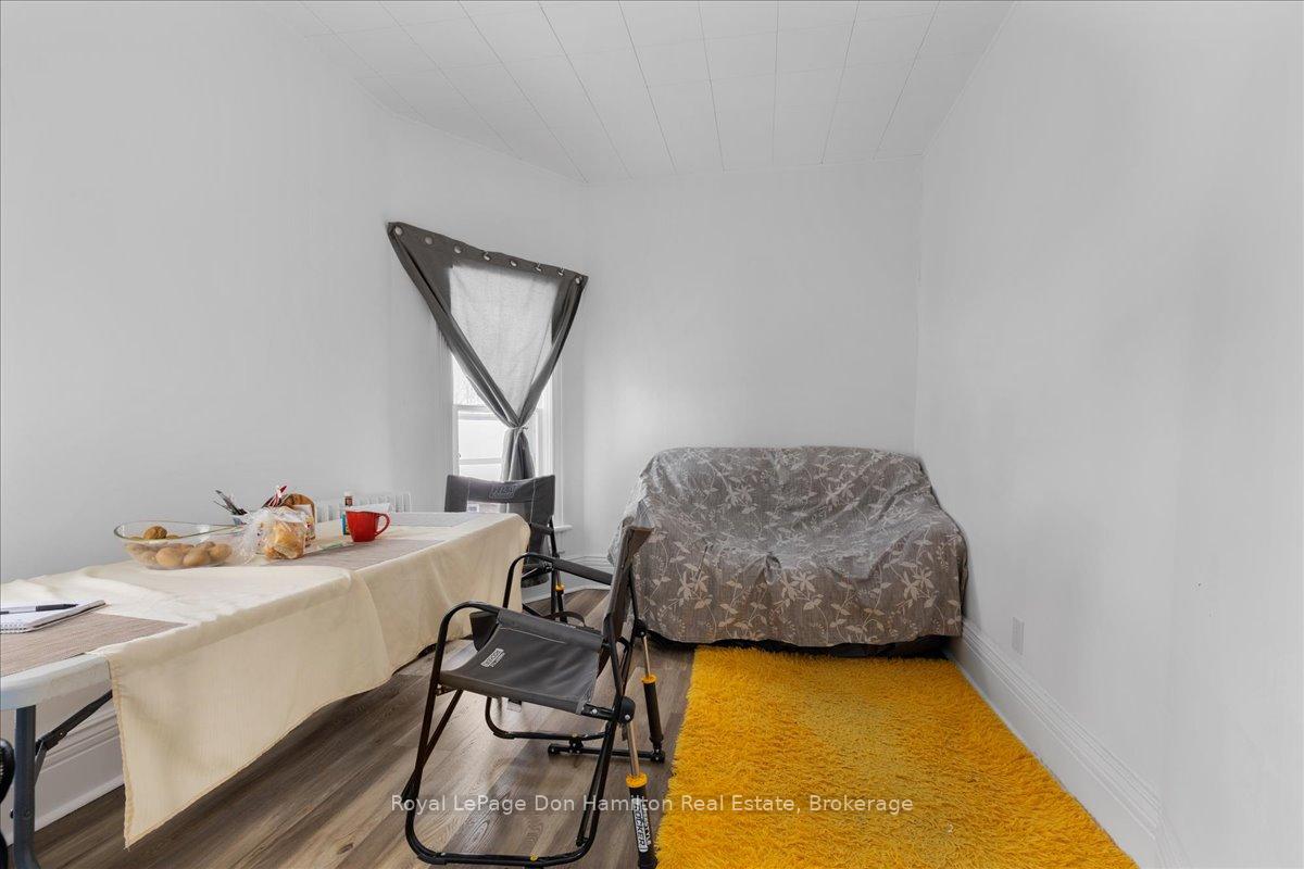 Photo 23 of 379 Argyle Avenue N, North Perth, Listowel — HOMEH