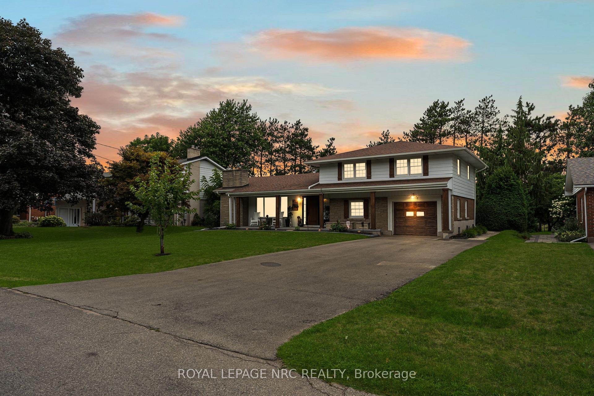 Photo 4 of 17 Damude Drive, Pelham, Fonthill — HOMEH
