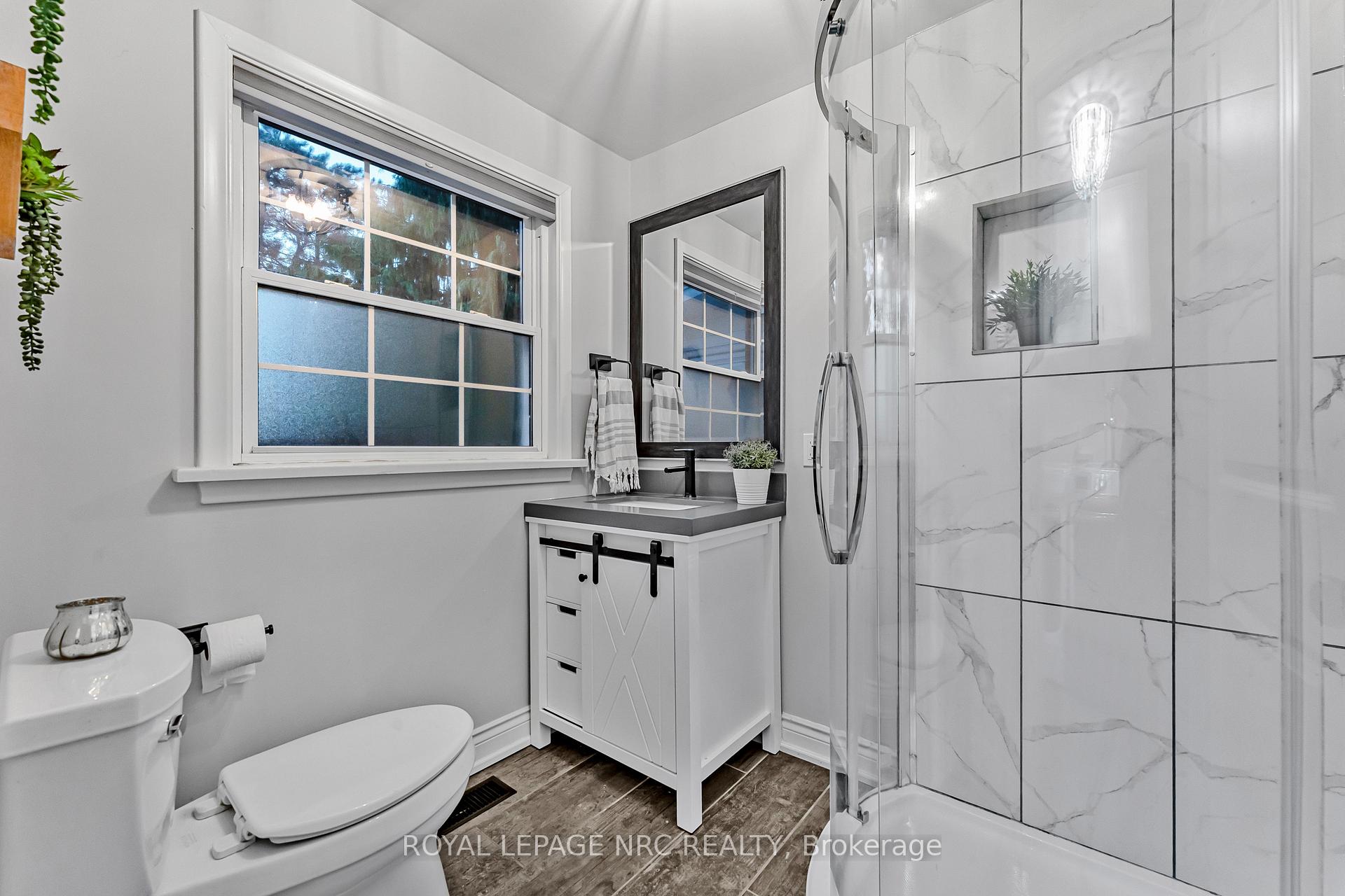 Photo 24 of 17 Damude Drive, Pelham, Fonthill — HOMEH