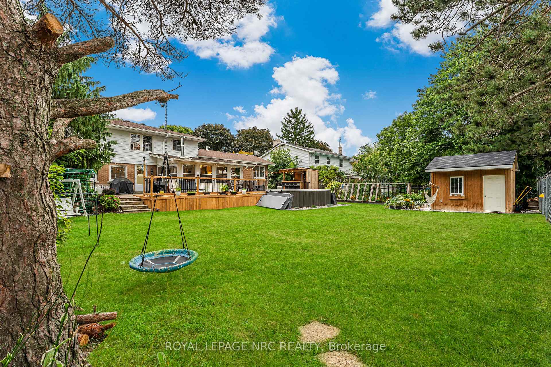 Photo 42 of 17 Damude Drive, Pelham, Fonthill — HOMEH