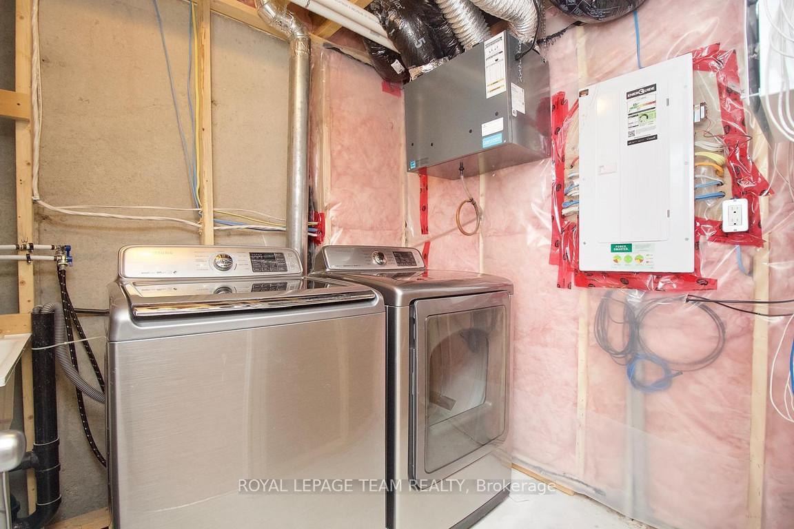 Photo 4 of 145 Yellowcress Way, Ottawa, Avalon West — HOMEH