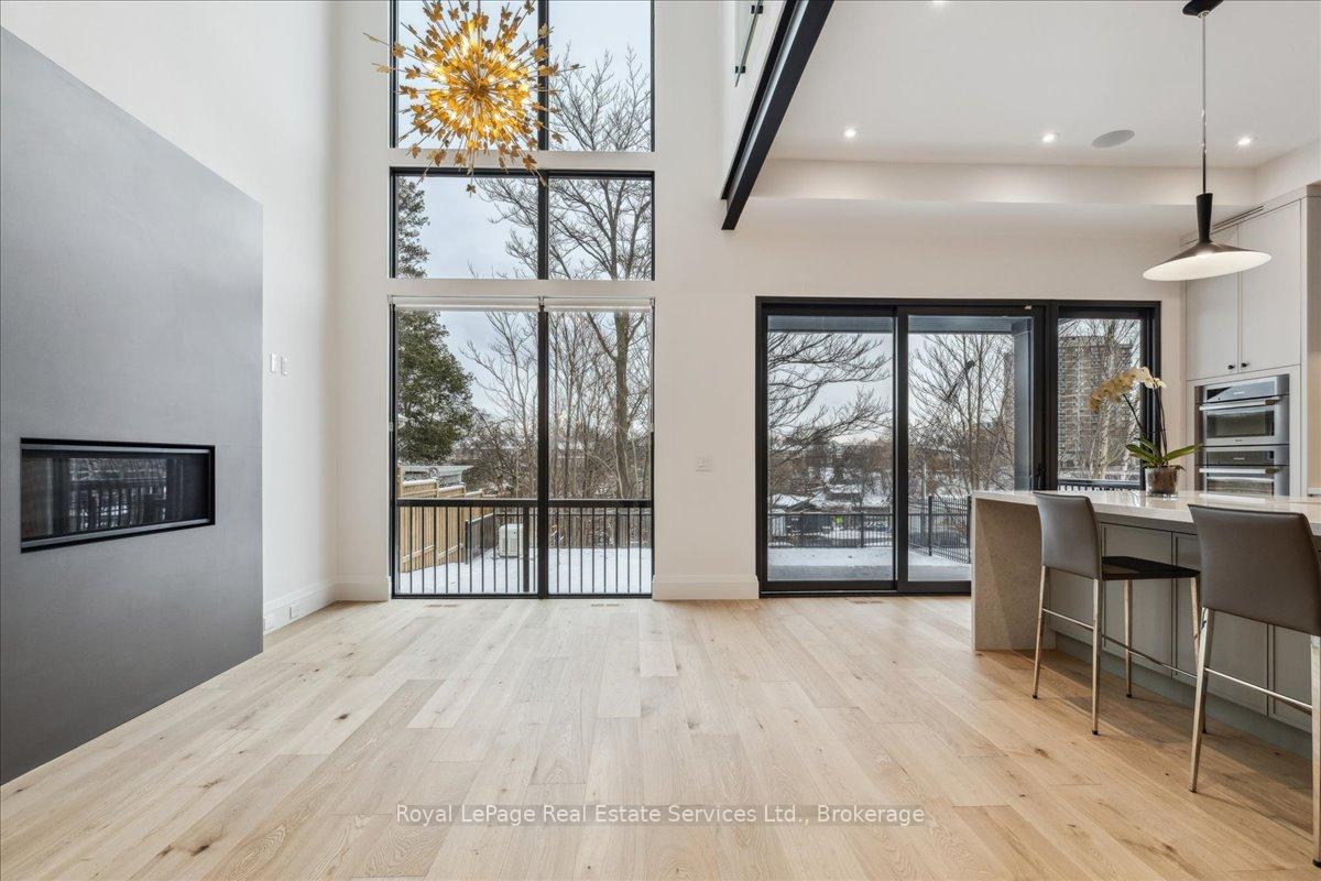 Photo 4 of 68 Navy Street, Oakville, Old Oakville — HOMEH