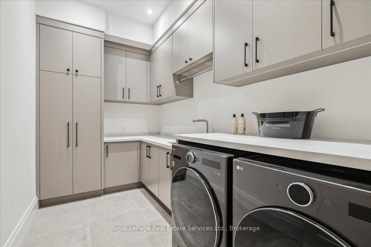Photo 33 of 68 Navy Street, Oakville, Old Oakville — HOMEH