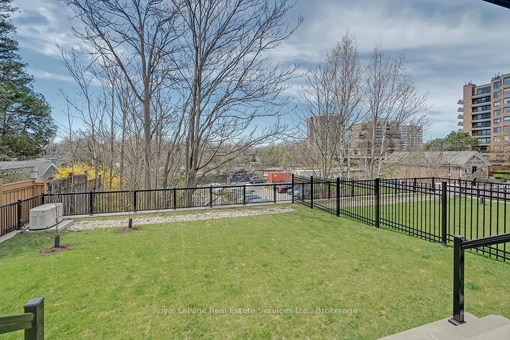 Photo 35 of 68 Navy Street, Oakville, Old Oakville — HOMEH