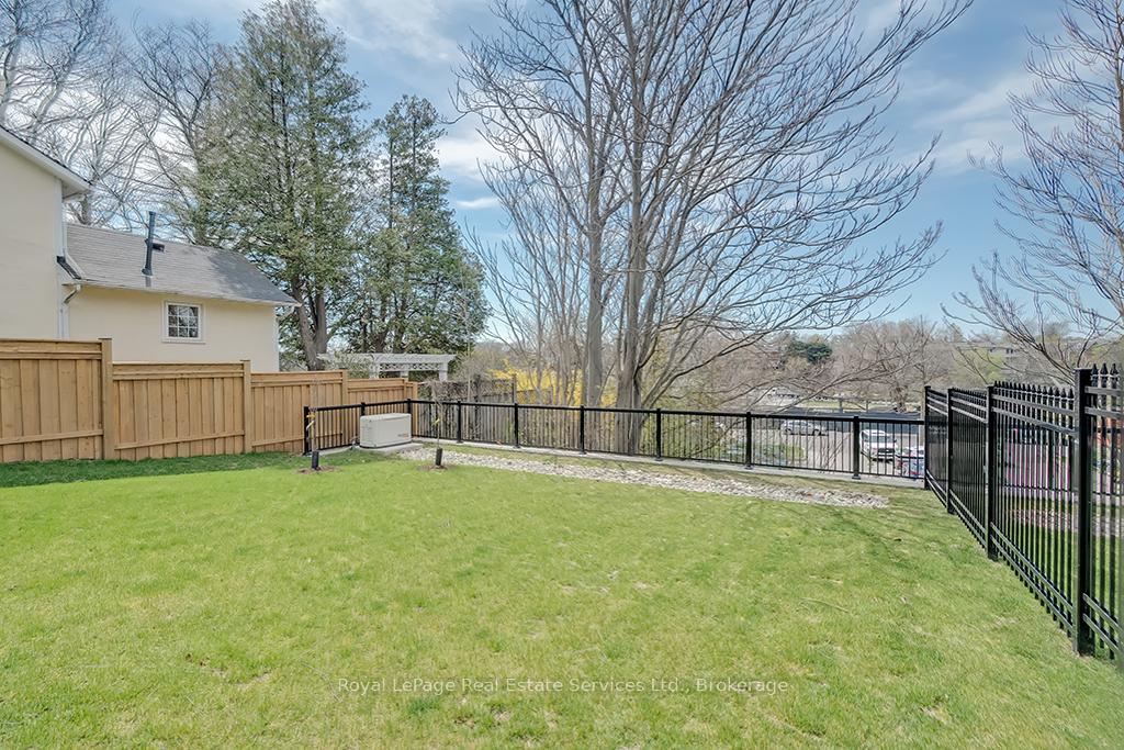 Photo 36 of 68 Navy Street, Oakville, Old Oakville — HOMEH
