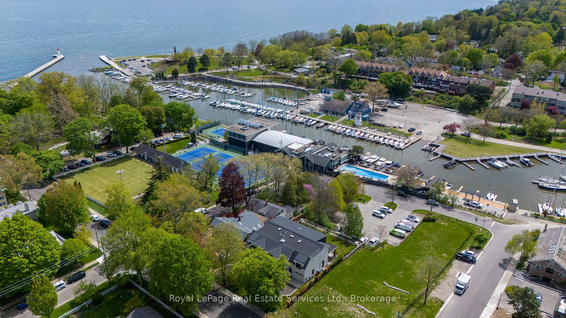 Photo 40 of 68 Navy Street, Oakville, Old Oakville — HOMEH