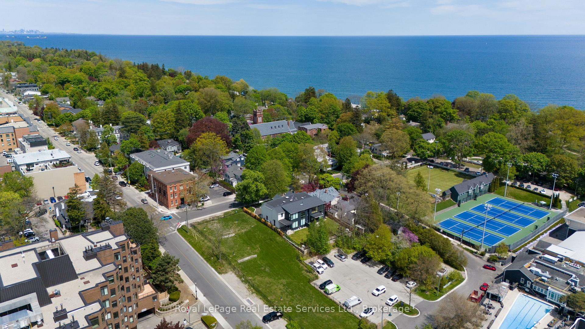 Photo 41 of 68 Navy Street, Oakville, Old Oakville — HOMEH