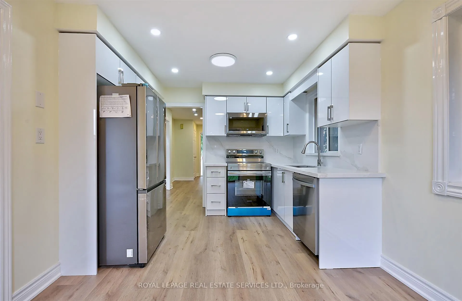 Photo 8 of 57 Westfield Trail, Oakville, River Oaks — HOMEH
