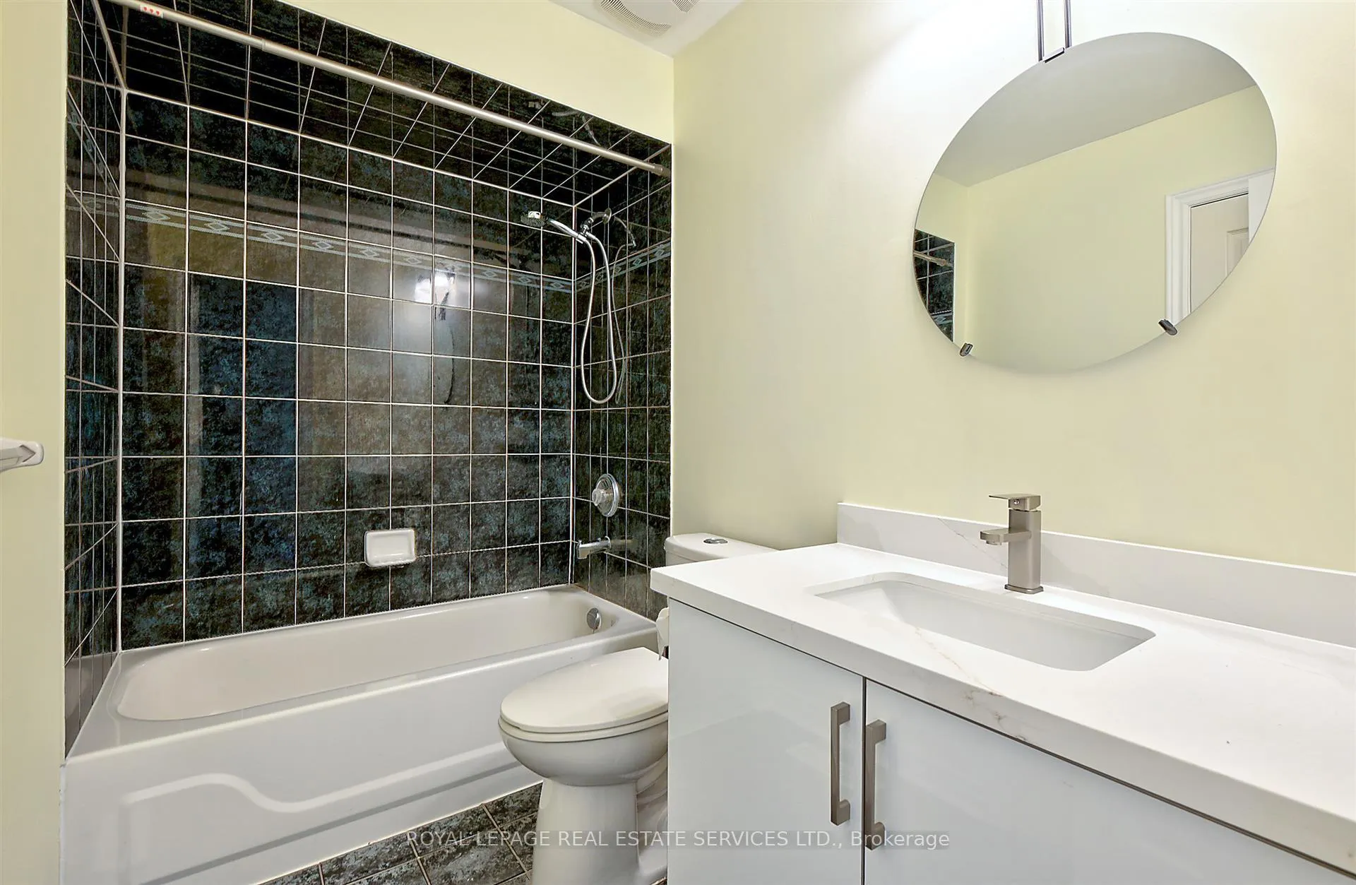 Photo 13 of 57 Westfield Trail, Oakville, River Oaks — HOMEH