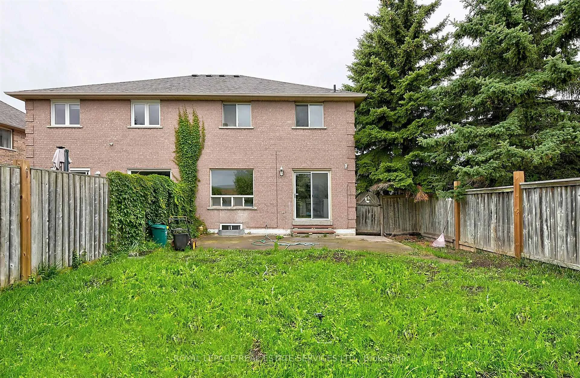 Photo 18 of 57 Westfield Trail, Oakville, River Oaks — HOMEH