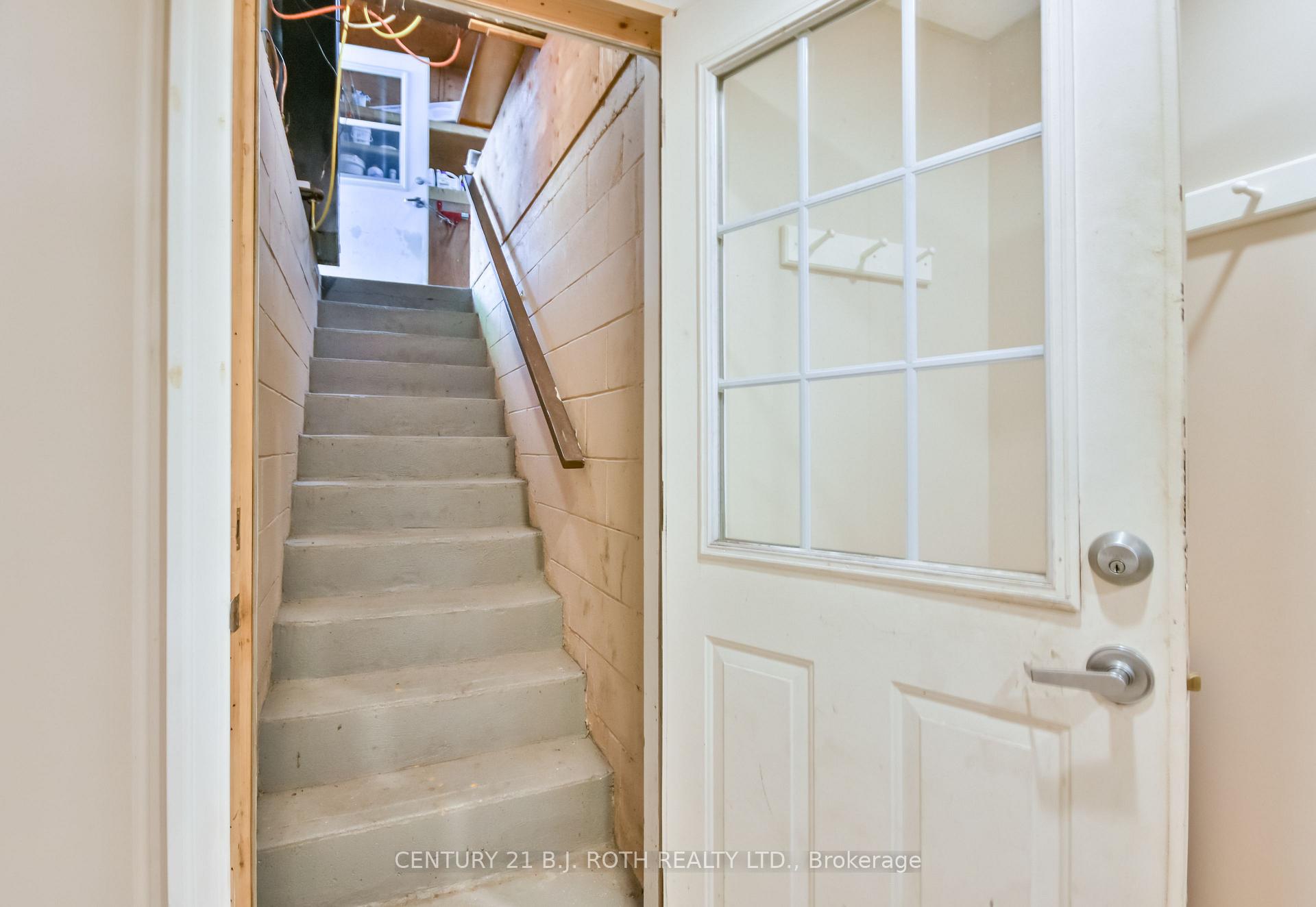 Photo 29 of 61 Second Street, Orillia — HOMEH
