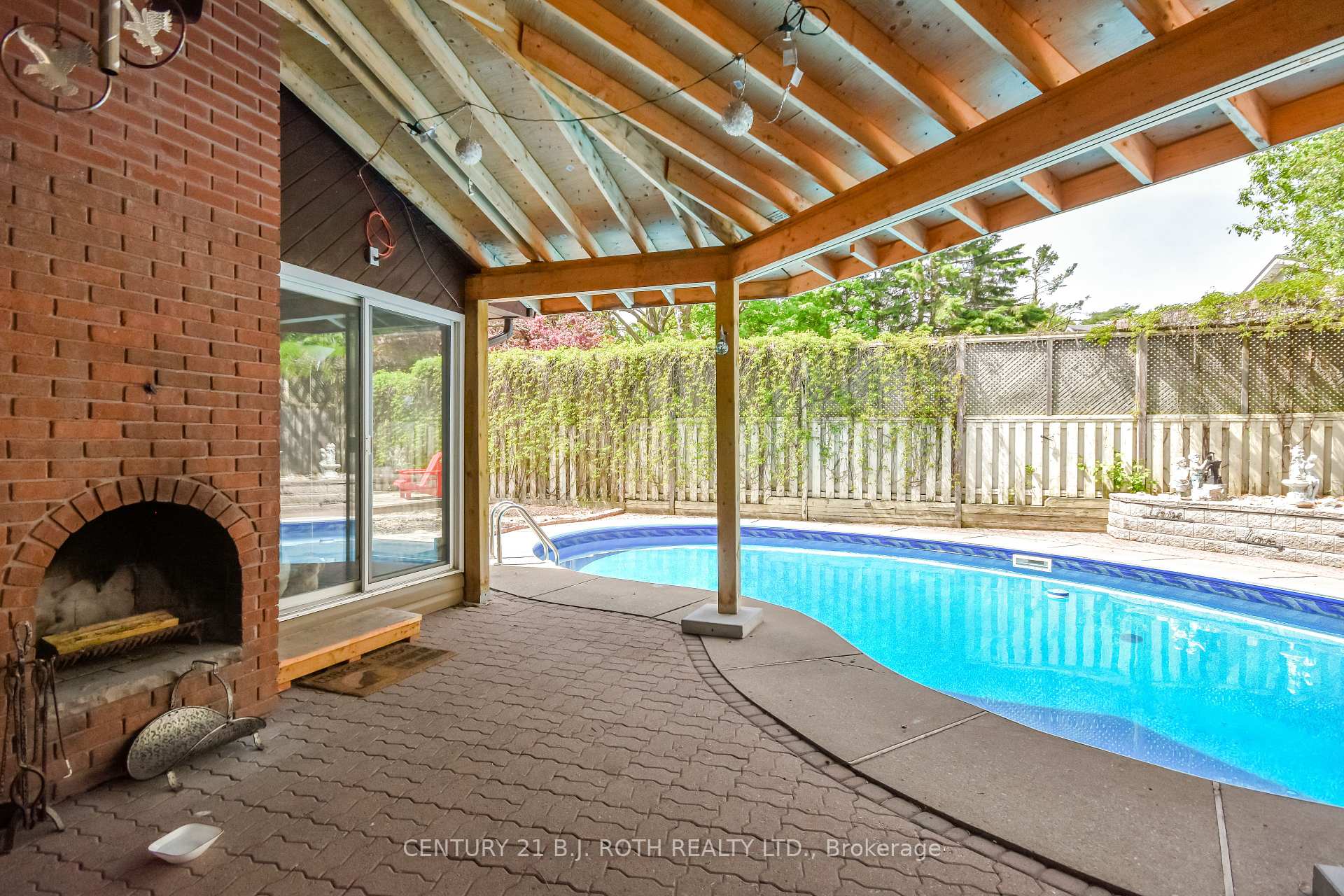 Photo 42 of 61 Second Street, Orillia — HOMEH