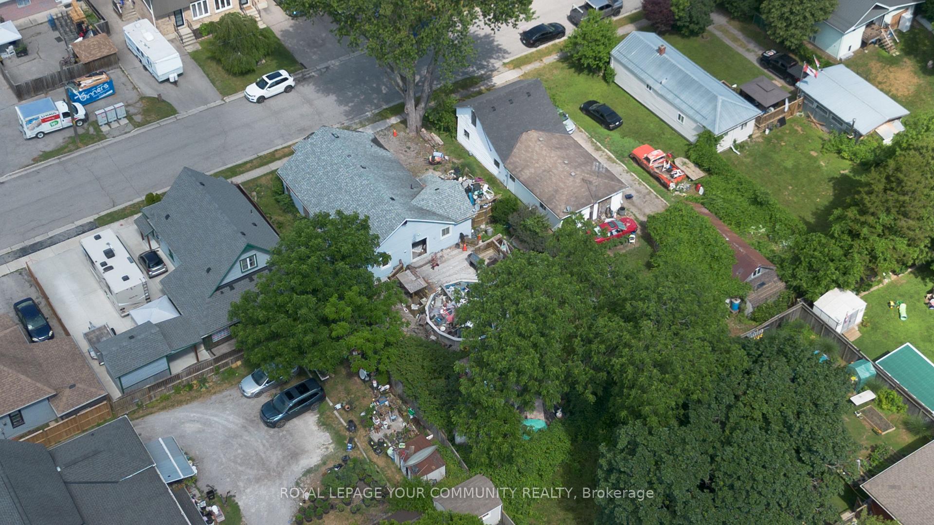 Photo 2 of 5 Hiawatha Street, Norfolk, Simcoe — HOMEH
