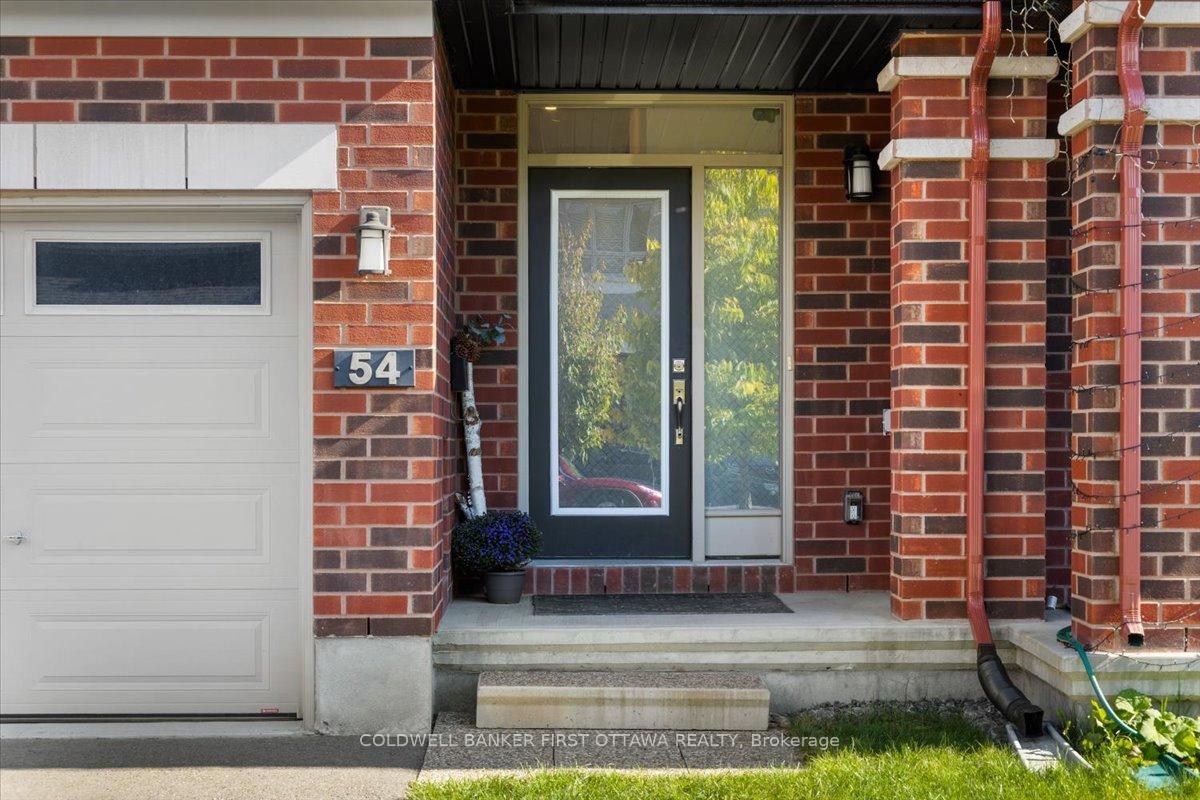 Photo 2 of 54 Bergschrund Walk, Ottawa, Mer Bleue/Bradley Estates/Anderson Park — HOMEH