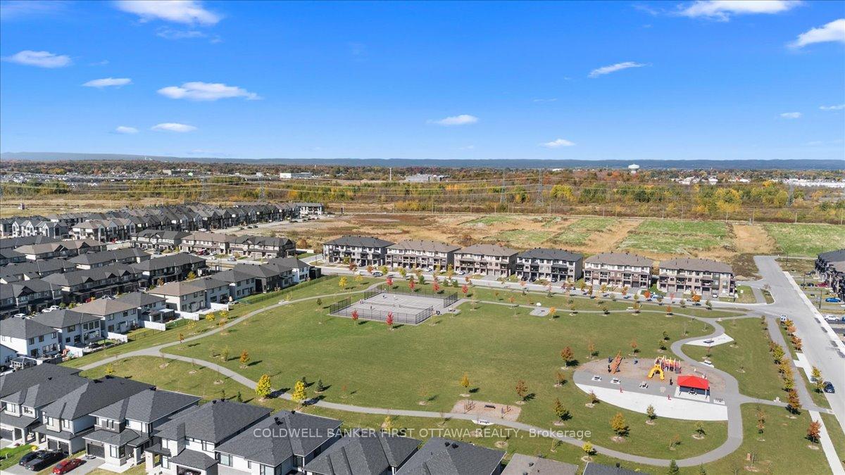 Photo 37 of 54 Bergschrund Walk, Ottawa, Mer Bleue/Bradley Estates/Anderson Park — HOMEH