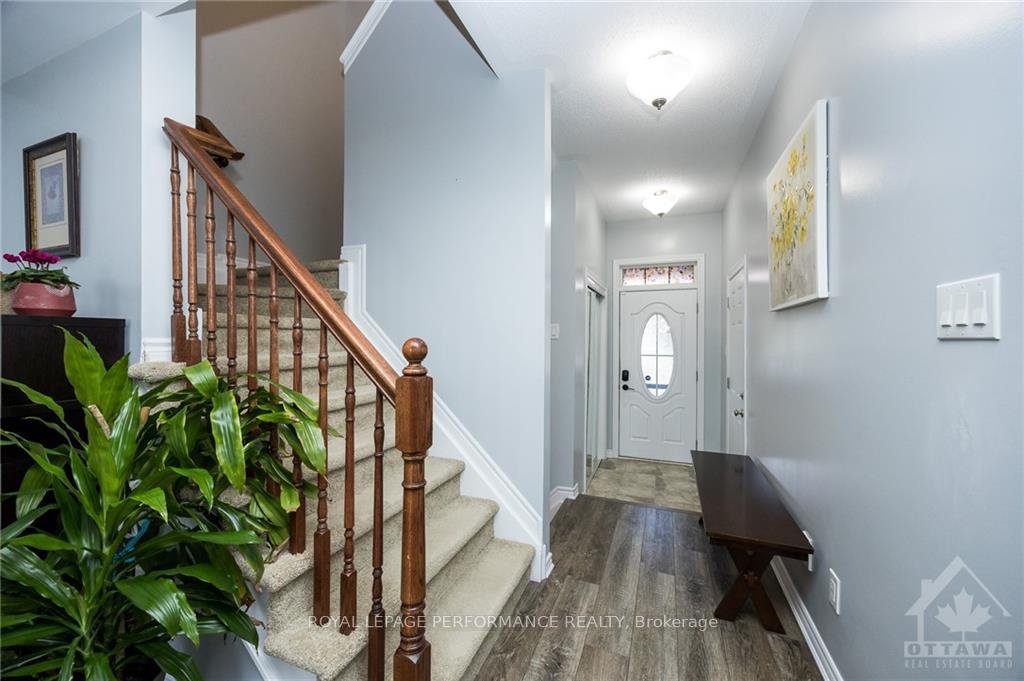 Photo 4 of 535 Sunlit Circle, Ottawa, Notting Hill/Summerside — HOMEH