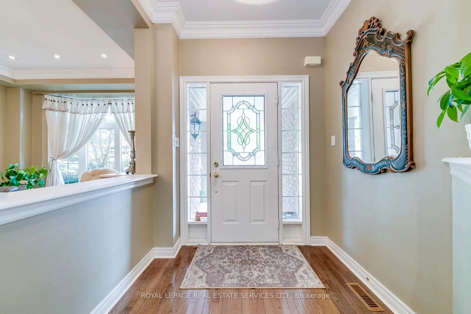 Photo 4 of 157 Creek Path Avenue, Oakville, Bronte — HOMEH