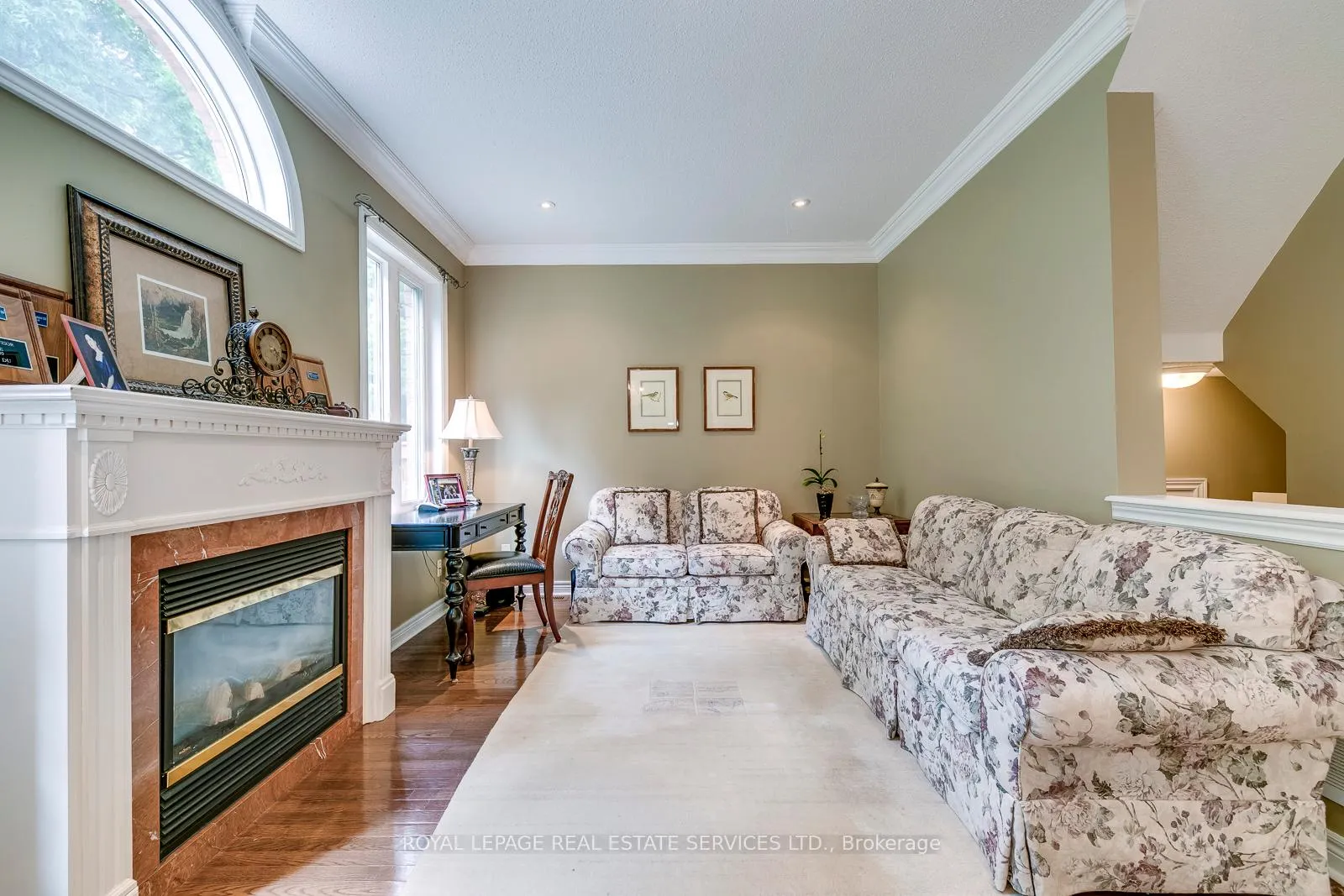 Photo 8 of 157 Creek Path Avenue, Oakville, Bronte — HOMEH