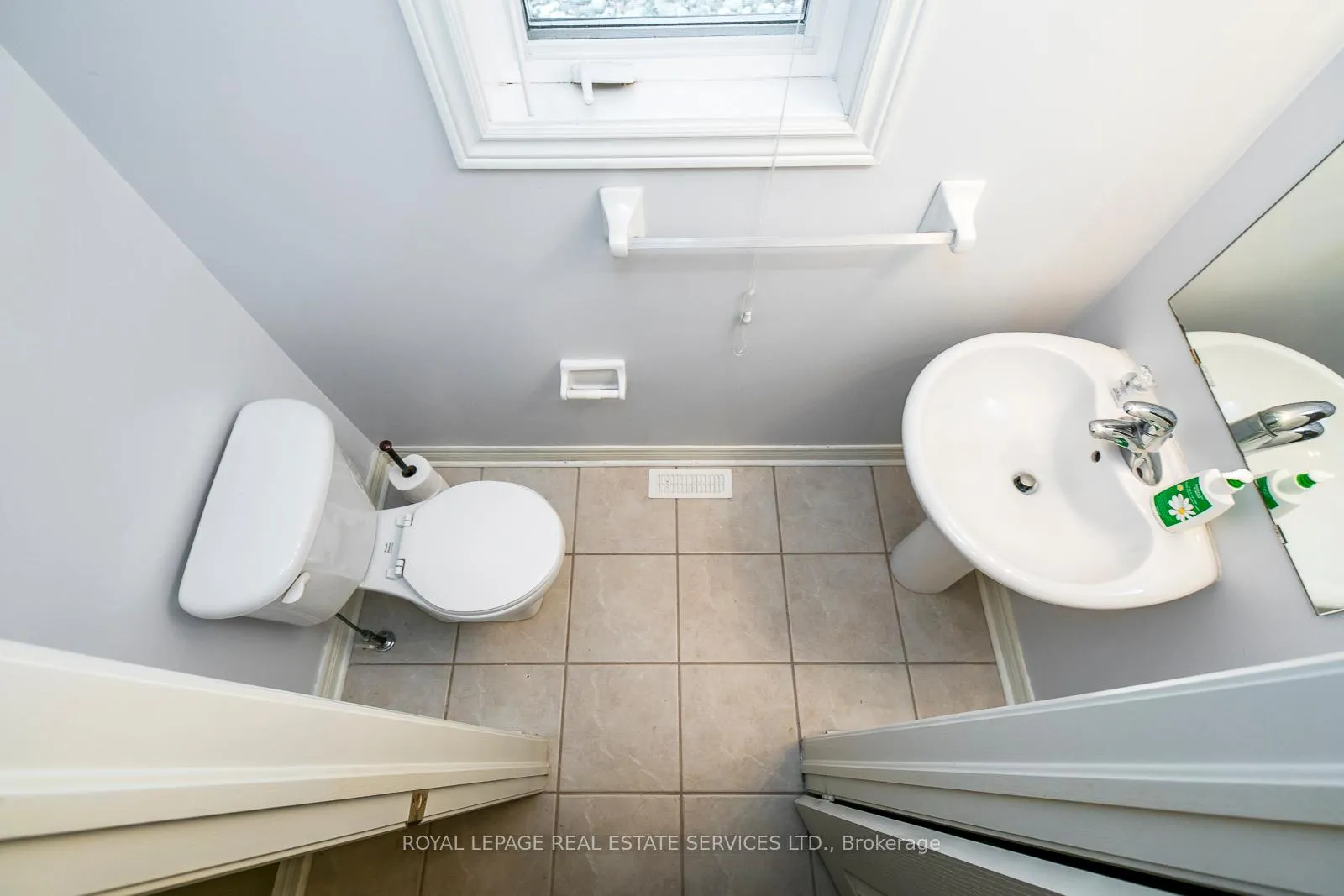 Photo 20 of 157 Creek Path Avenue, Oakville, Bronte — HOMEH