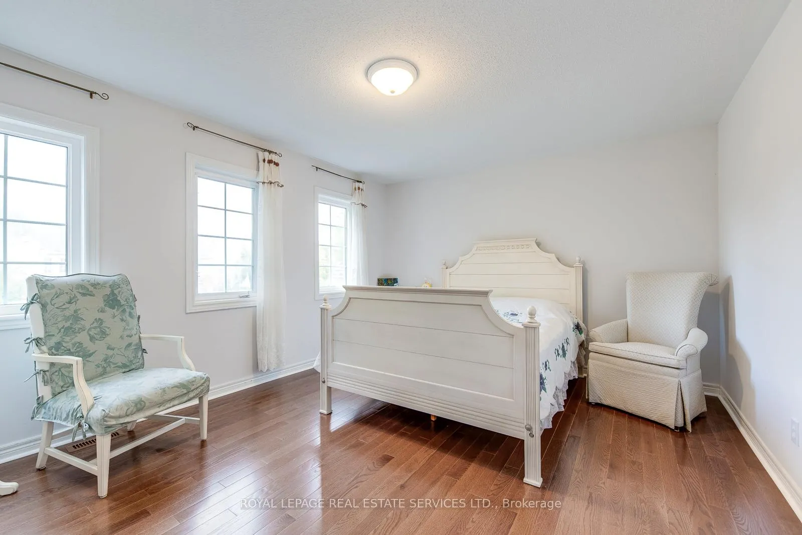 Photo 31 of 157 Creek Path Avenue, Oakville, Bronte — HOMEH