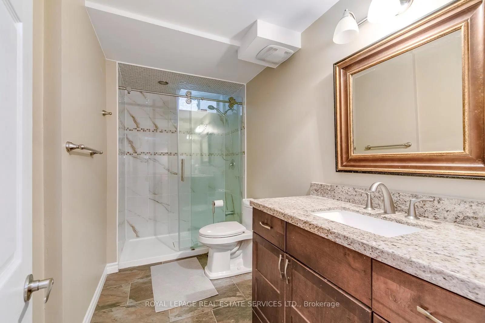Photo 38 of 157 Creek Path Avenue, Oakville, Bronte — HOMEH