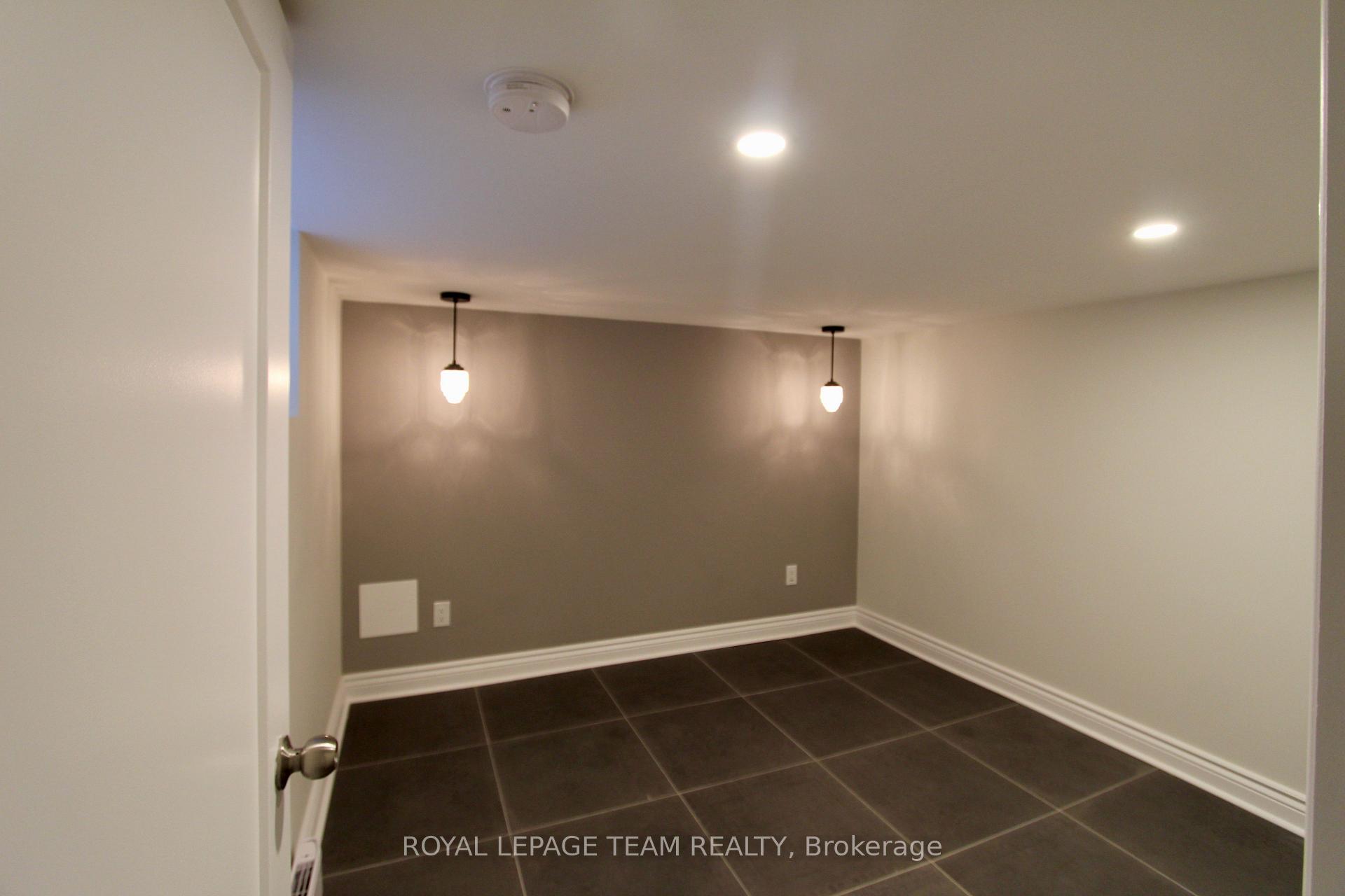Photo 8 of Unit B, 620 Cooper Street, Ottawa, Ottawa Centre — HOMEH