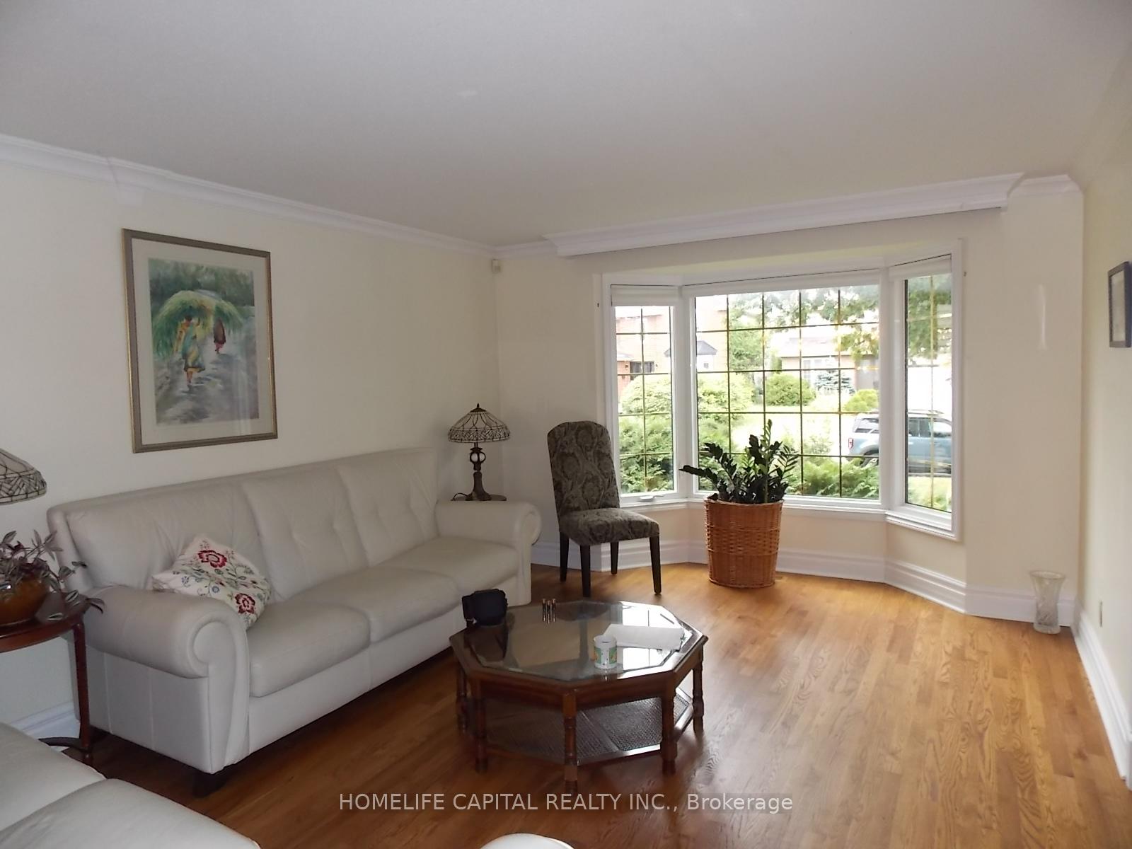 Photo 5 of 1804 Robinwood Place, Ottawa, Chapel Hill — HOMEH